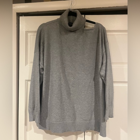 Eloquii Gray Cold Shoulder Turtleneck Sweater - Plus size 26 28 - Picture 1 of 9